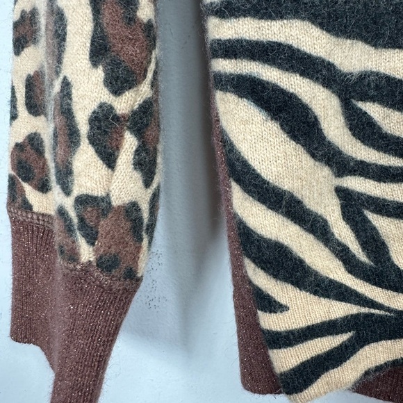 Vintage Y2K Newport News Size M Lambswool Angora Tiger Leopard Cardigan Sweater - Picture 5 of 6